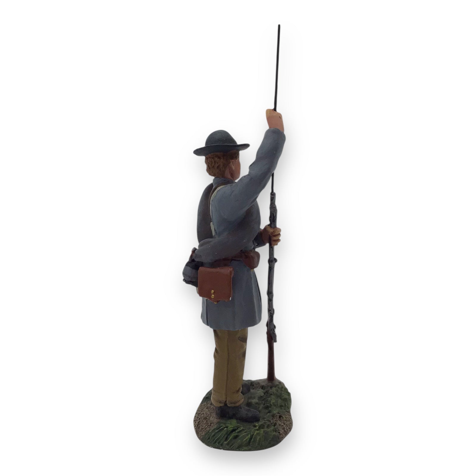 W. Britain 31256 Confederate Infantry Standing Ramming – 1:30 Scale Metal Figure