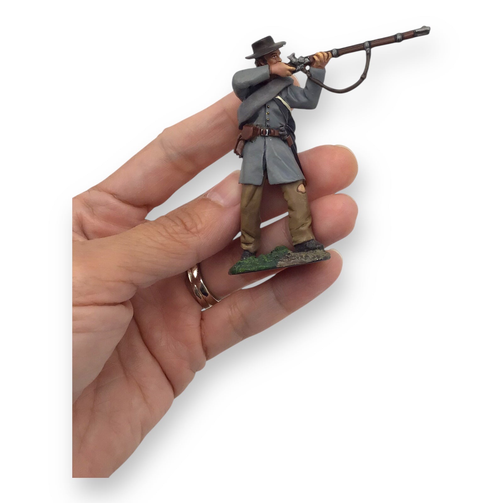 W. Britain 31257 Confederate Infantry Texas Brigade Standing Firing – 1:30 Scale