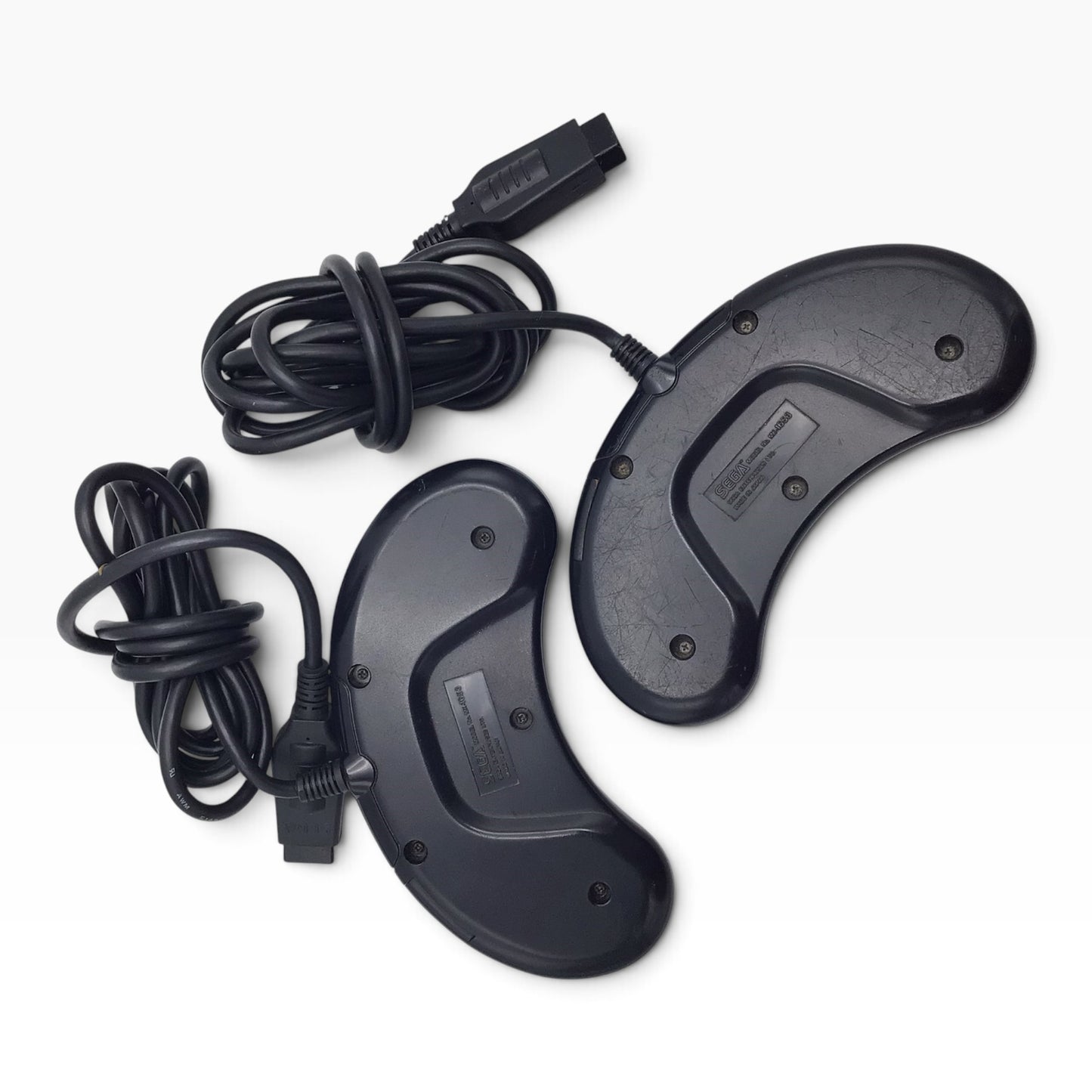 Sega Genesis Model 1601 Gen 1 Console System Bundle – Cabels and 3 Controllers – Tested & Working