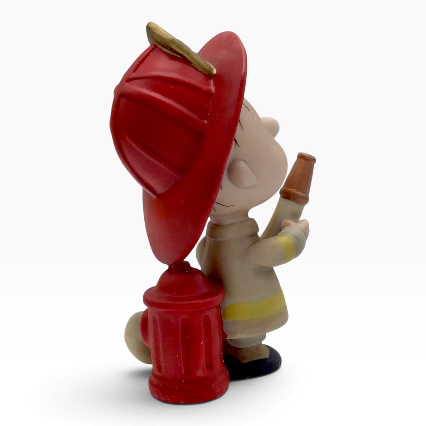 Hallmark Peanuts Gallery Firefighter Pigpen QPC4061 – Numbered Edition Figurine w/ box & COA