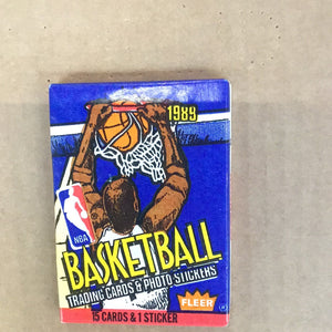 1989-90 fleer basketball wax pack 15 Cards 1 Sticker per pack