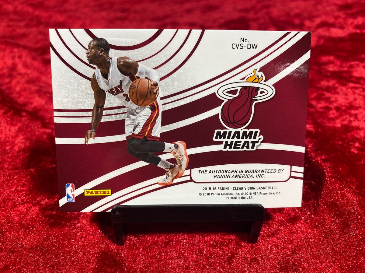 2015-16 Panini Clear Vision Clear Vision Signatures Gold #4 Dwyane Wade 24/25