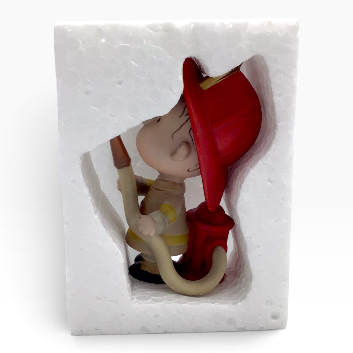 Hallmark Peanuts Gallery Firefighter Pigpen QPC4061 – Numbered Edition Figurine w/ box & COA