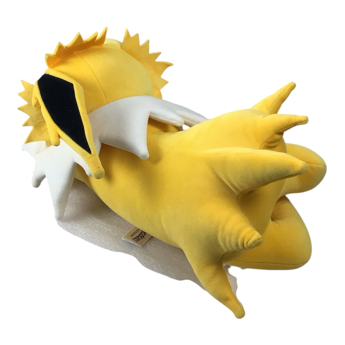 Pokemon 18" Sleeping Jolteon Plush w/ Tag
