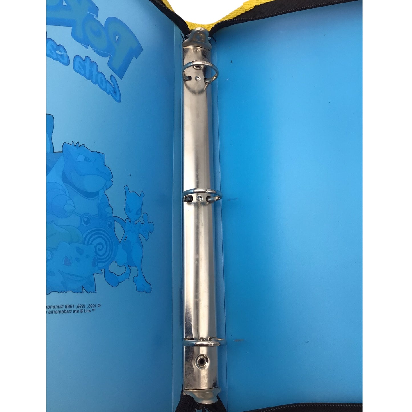 Nintendo Pokémon Blue Translucent Three-Ring Binder – Vintage Pokémon Collectible