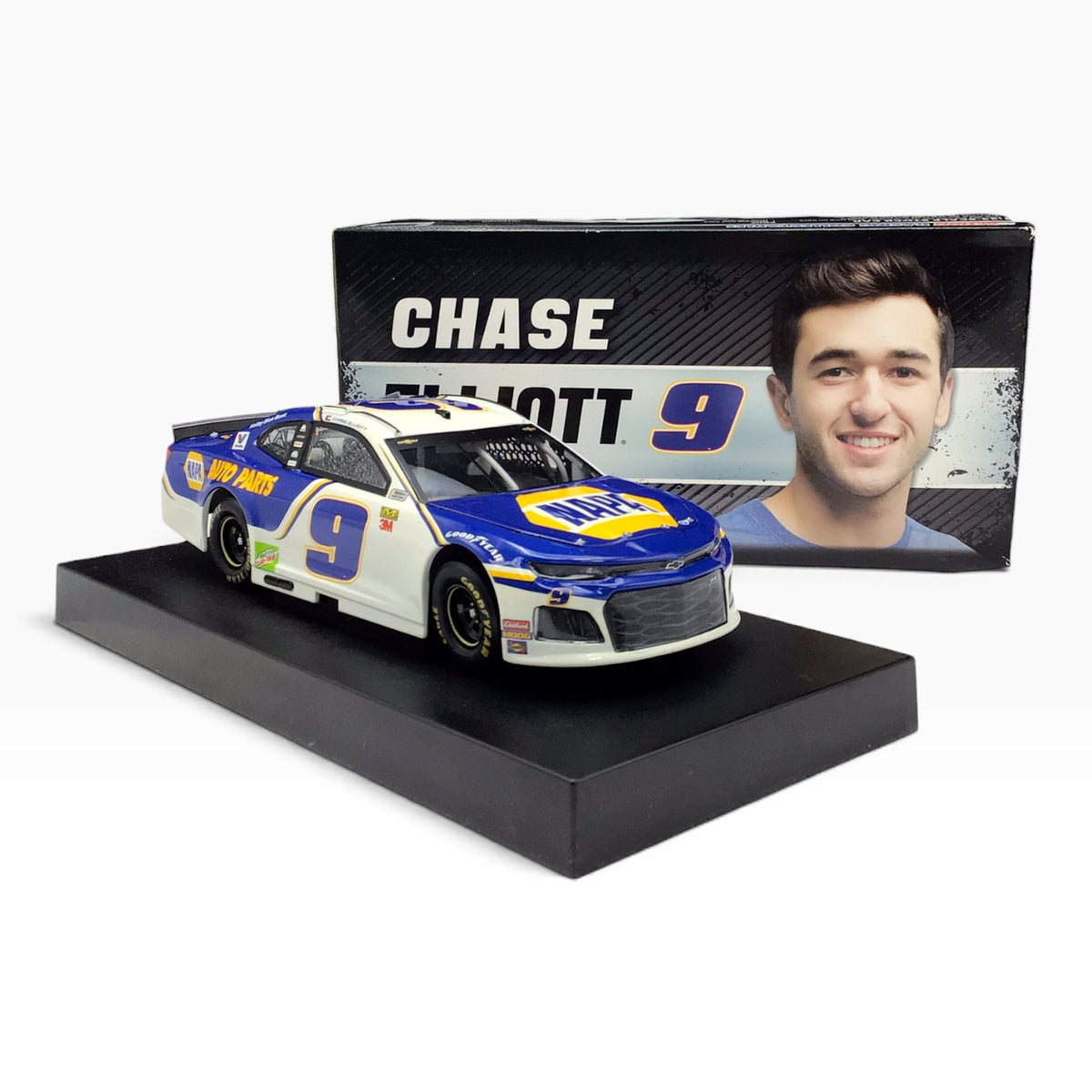 Lionel Racing Chase Elliott #9 NAPA 2019 Chevrolet Camaro NASCAR - Diecast 1:24 Scale