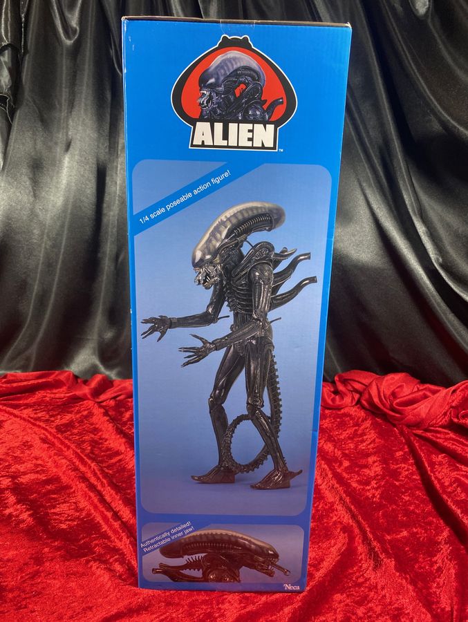 Alien Big Chap Ultimate 40th Anniversary Action Figure