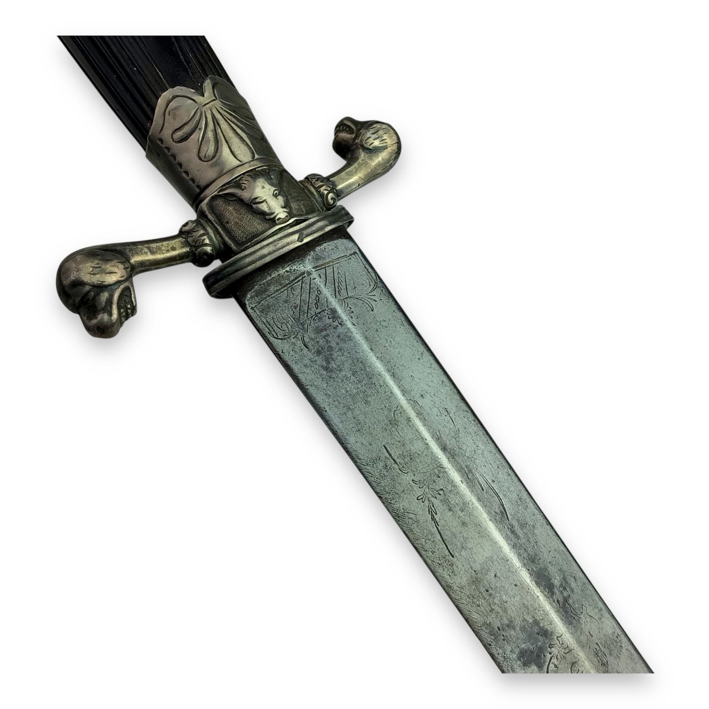 American Revolutionary War-Era French Hunting Sword - Silver Hilt