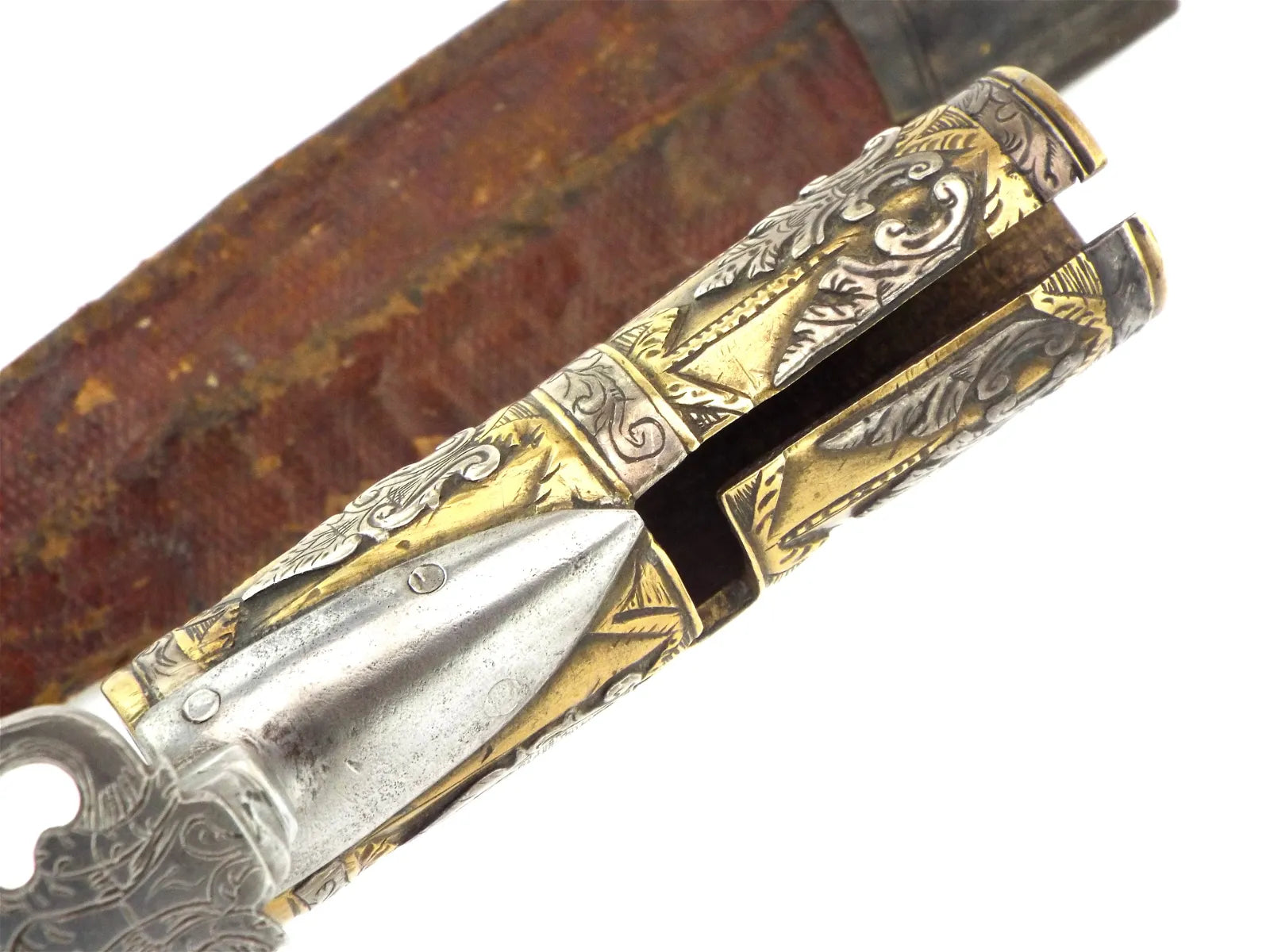 American Revolutionary War Period 18th Century Italian Large Socket Bayonet Dagger with Exquisite Chiseled & Pierced Steel of Superb Quality
