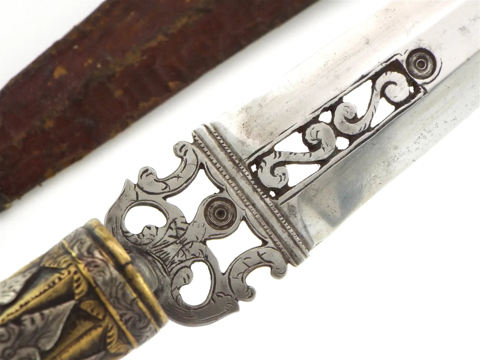 American Revolutionary War Period 18th Century Italian Large Socket Bayonet Dagger with Exquisite Chiseled & Pierced Steel of Superb Quality