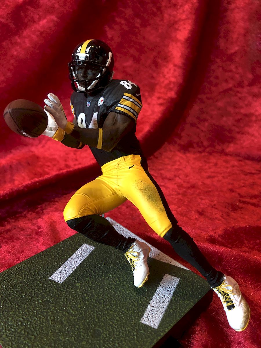 Antonio Brown Steelers Certified Authentic Autographed Football Shadowbox