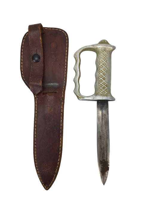 Australian or New Zealand WW2 Commando Combat Fighting Knuckle Duster Trench Knife with original Leather Sheath