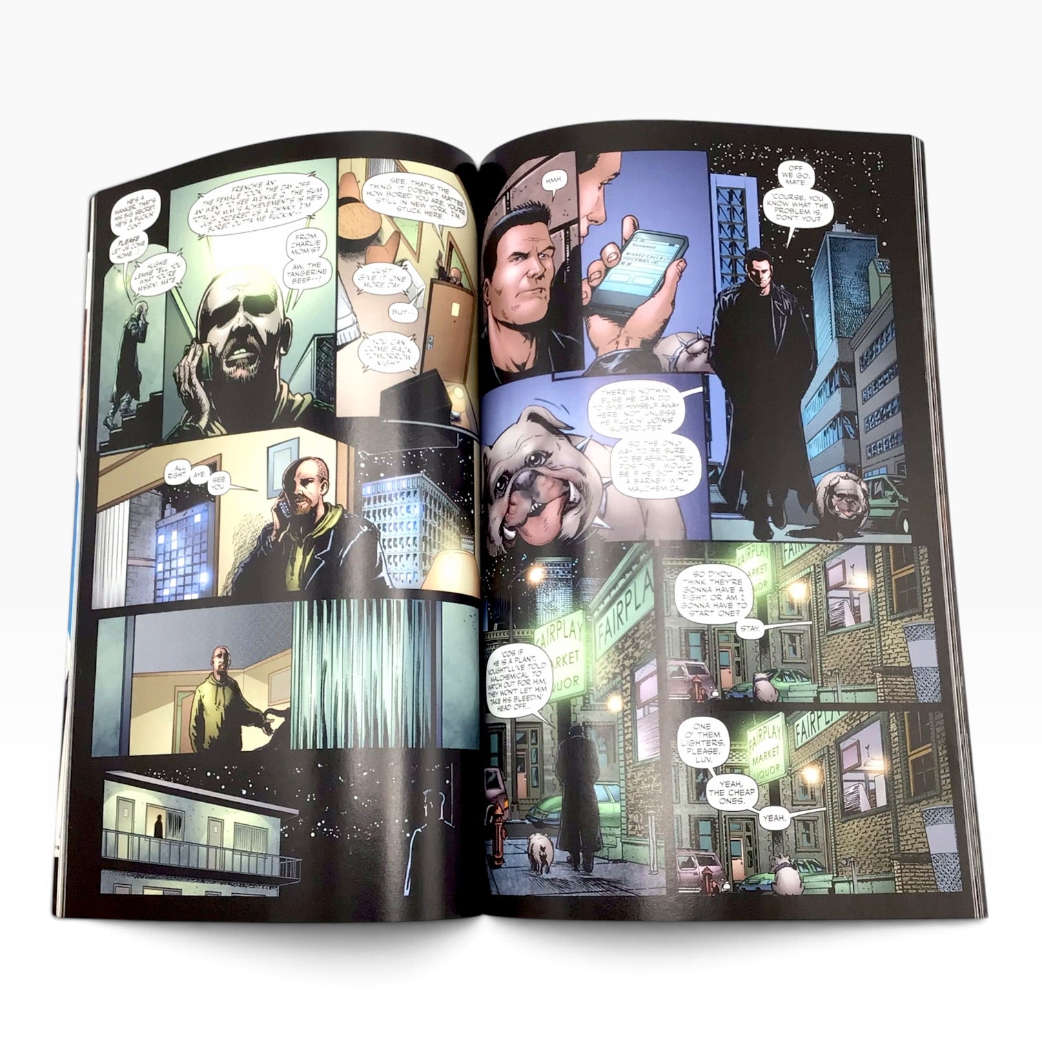 The Boys #7: The Innocent (2010) – Signed by Darick Robertson - Mint