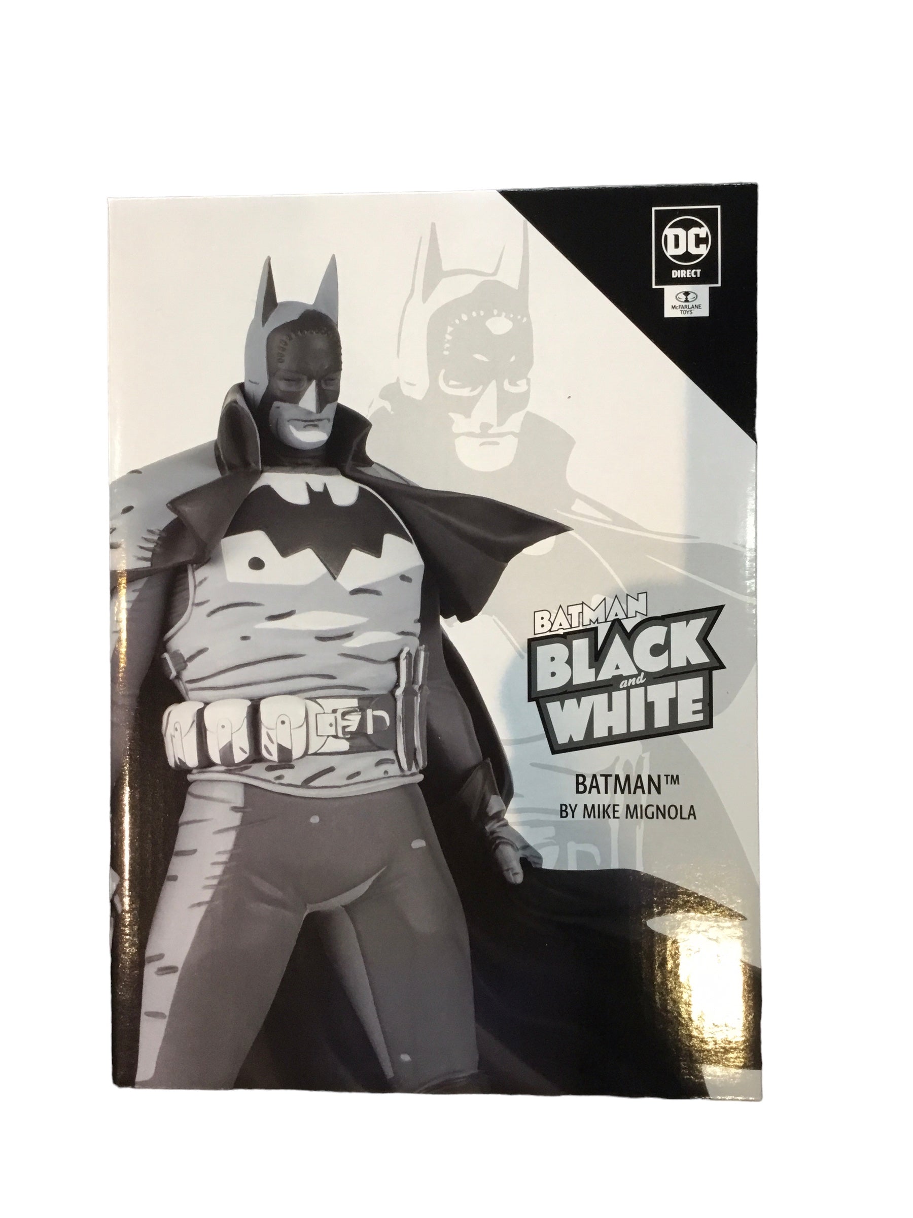 BATMAN BLACK & WHITE - BATMAN STATUE BY MIKE MIGNOLA - DC 2022