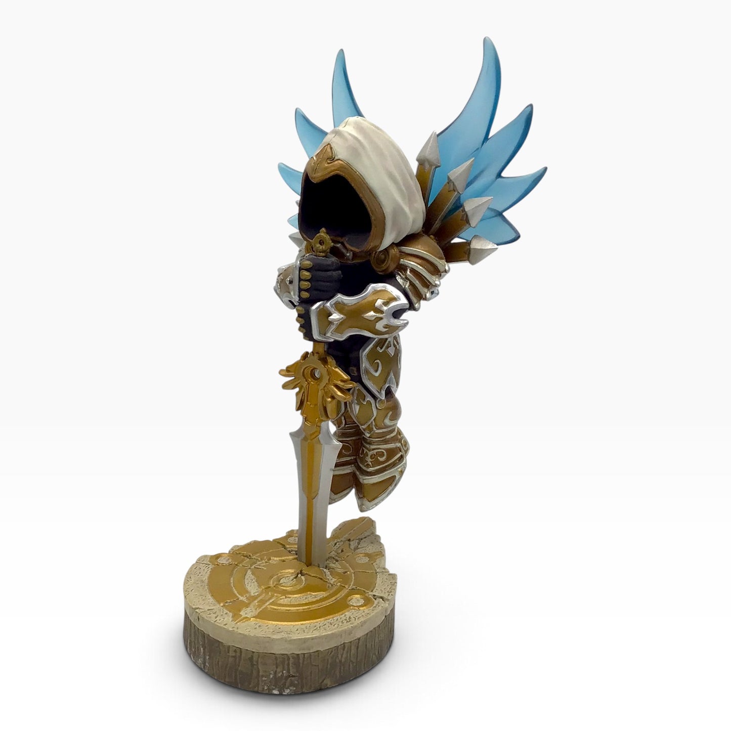 Diablo III Mini Tyrael Figure BlizzCon 2011 - Employee Exclusive Souvenir Collectible – Blizzard Entertainment