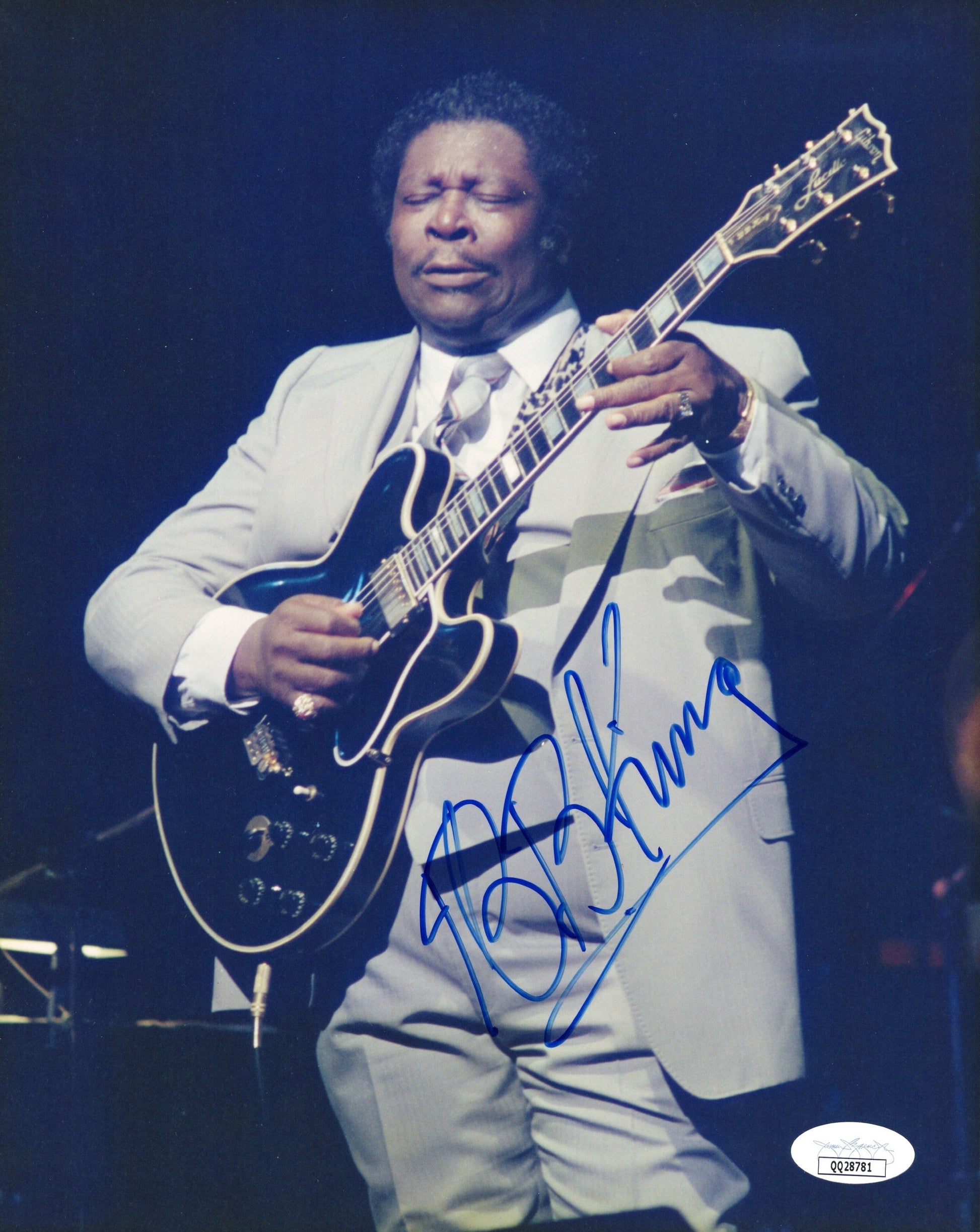 B.B. King Signed Photo 8x10 Blues Legend PSA JSA Letter Dual Cert Music Icon