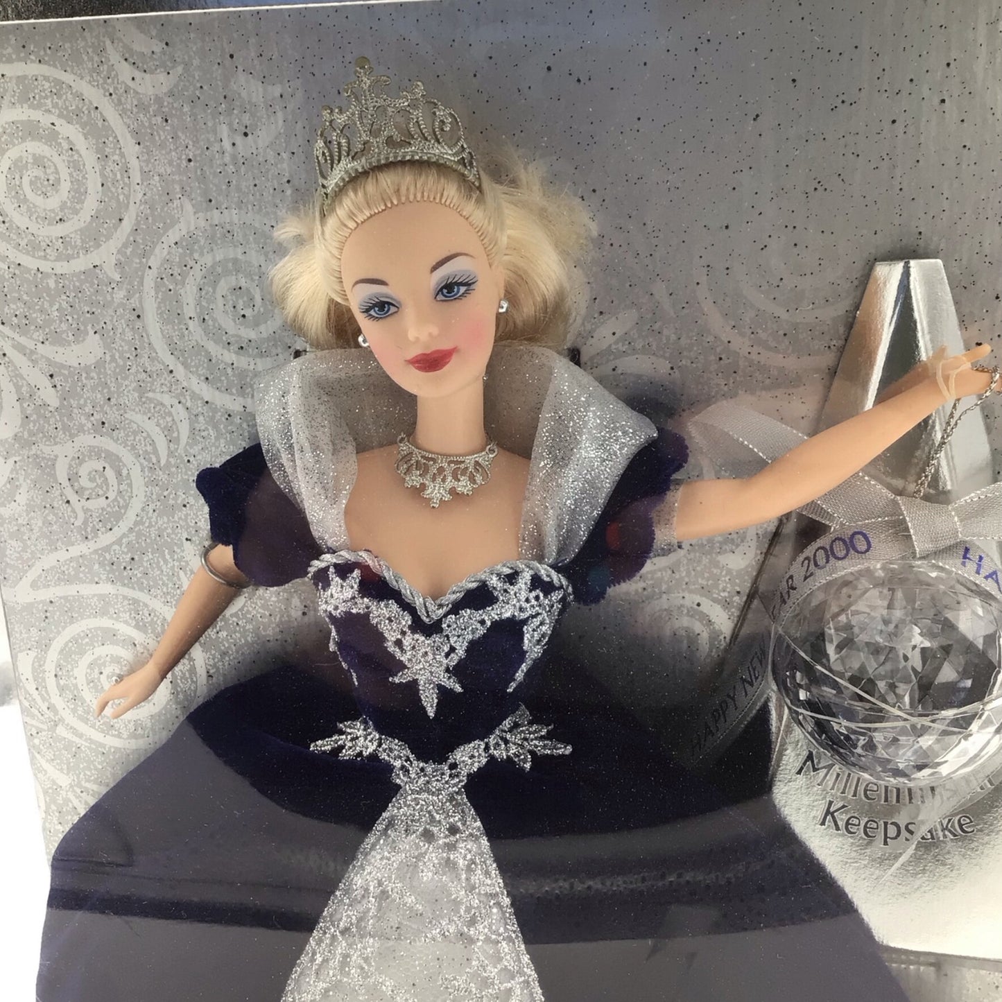 Barbie Millennium Princess (2000) - Special Millennium Edition