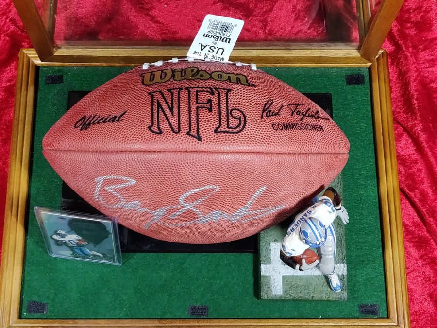 Barry Sanders Lions Autographed Game Ball in Shadowbox with Card and Figure