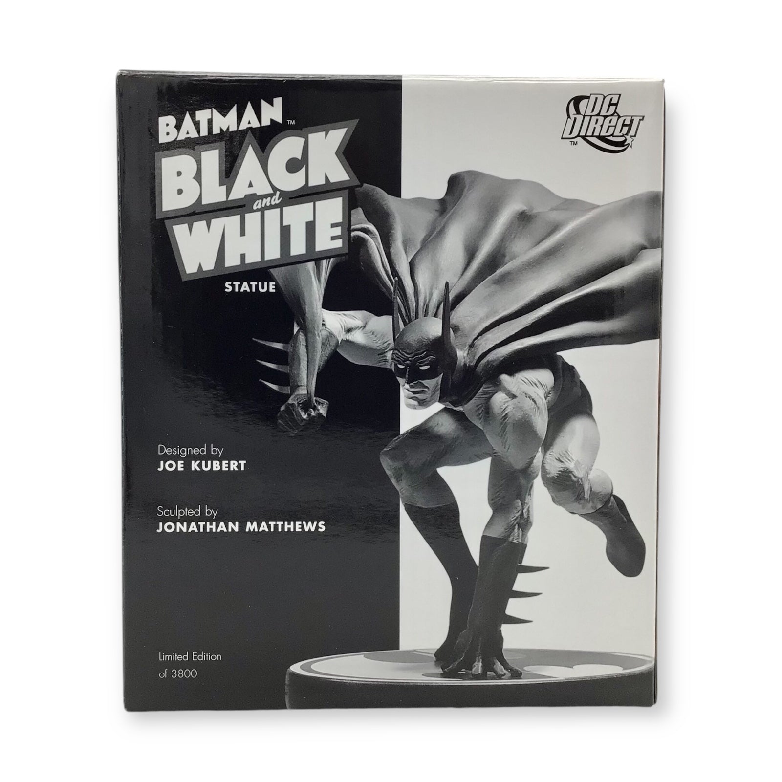 Batman: Black and White Statue by Joe Kubert - DC Direct 1572/3800 DC