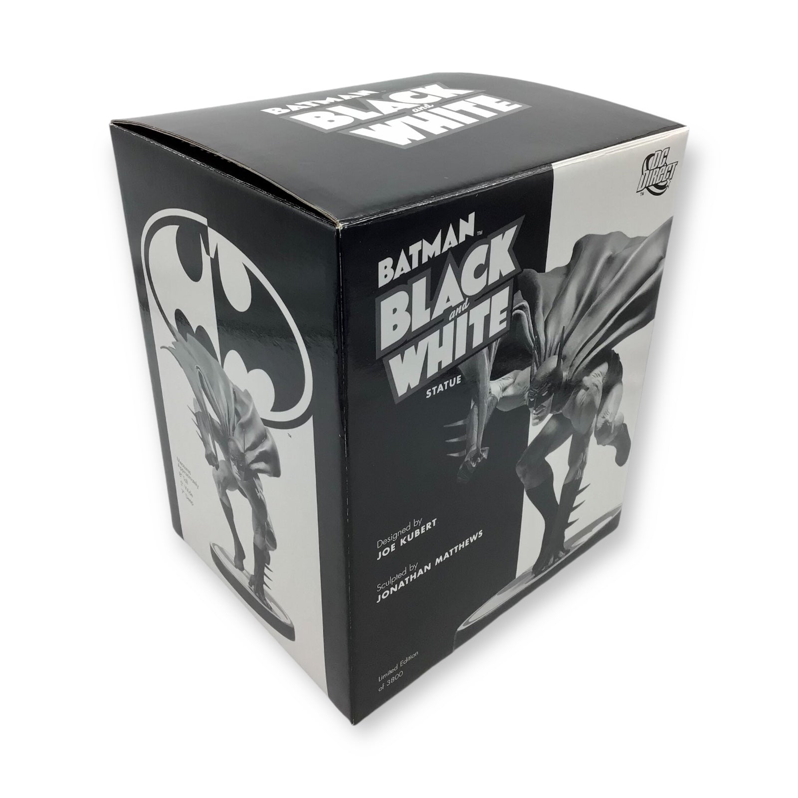 Batman: Black and White Statue by Joe Kubert - DC Direct 1572/3800 DC