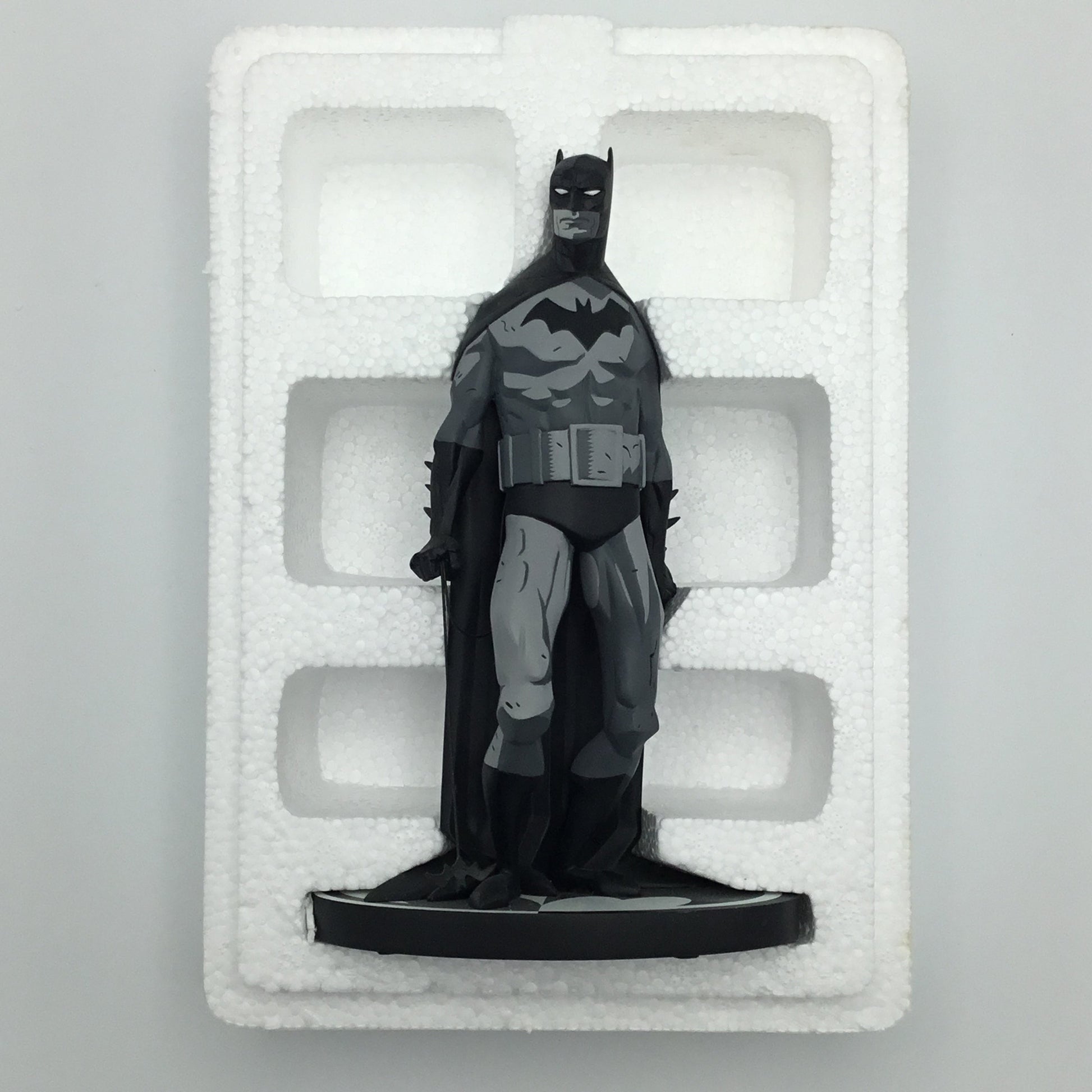 Batman: Black and White Statue - by Mike Mignola - DC Direct 1665/3800