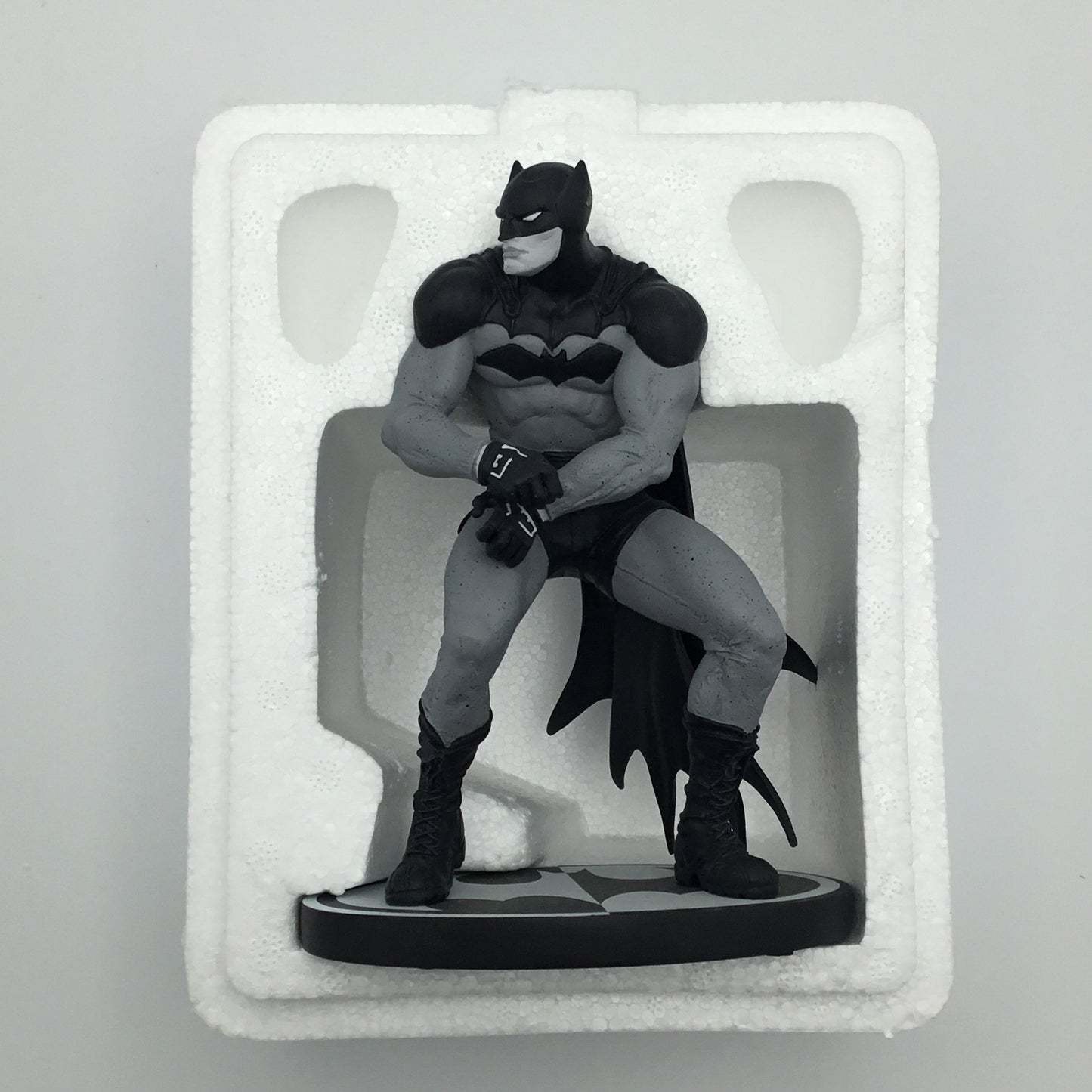 Batman: Black and White Statue - by Paul Pope - DC Direct 1482/4000
