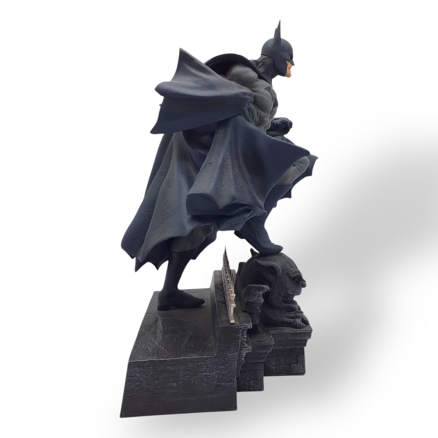 Batman Gallery PVC Diorama – Diamond Select Toys, DC Comics Figure