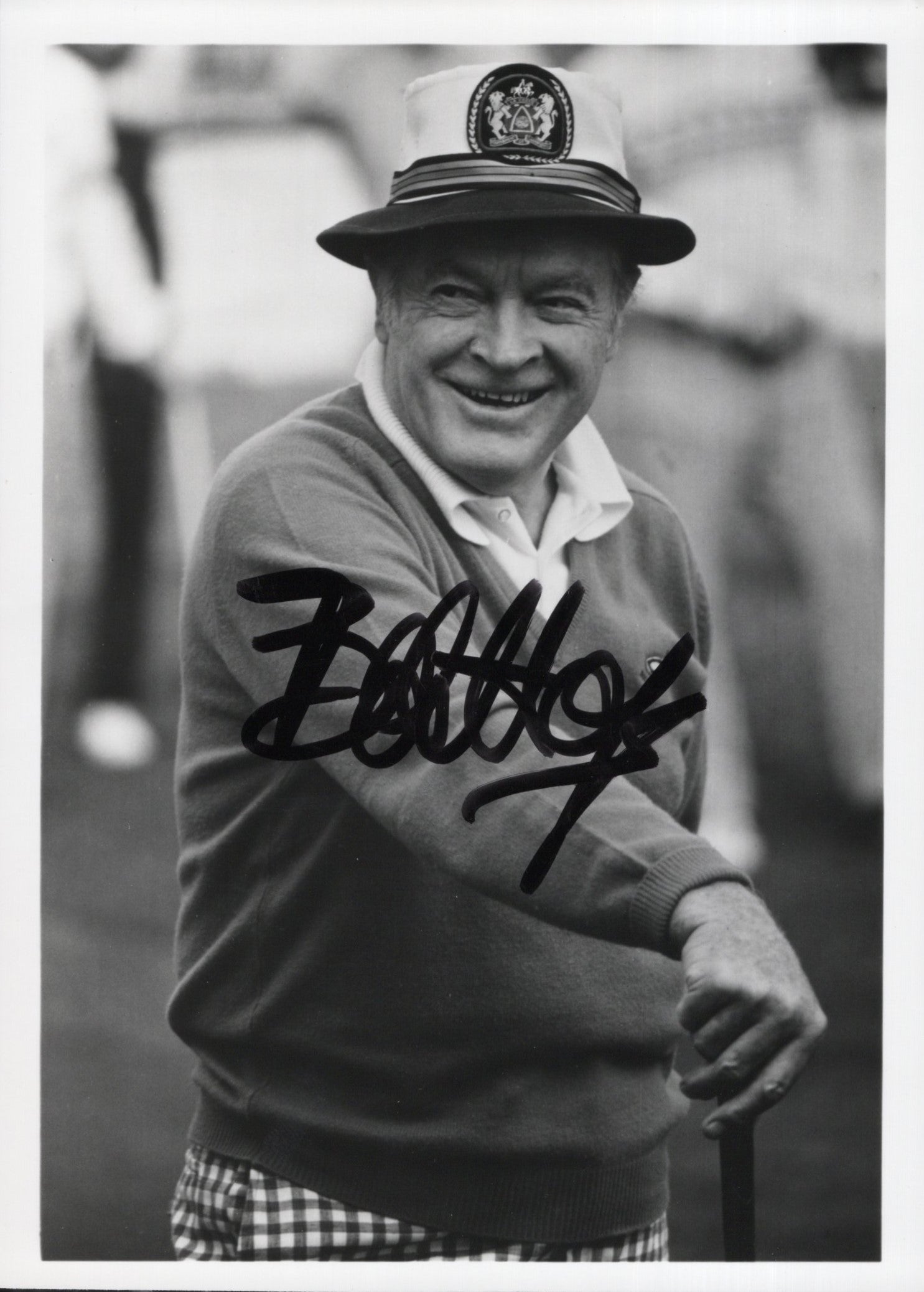 Bob Hope Signed Photo 5x7 B&W, Bob Hope Autograph while Golfing