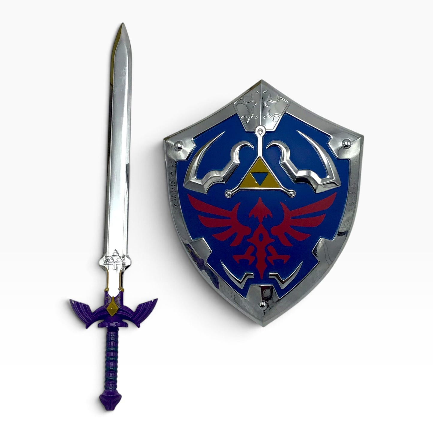 The Legend of Zelda: Twilight Princess Master Sword & Hylian Shield 1/6 Scale Replica – 2006 – COA