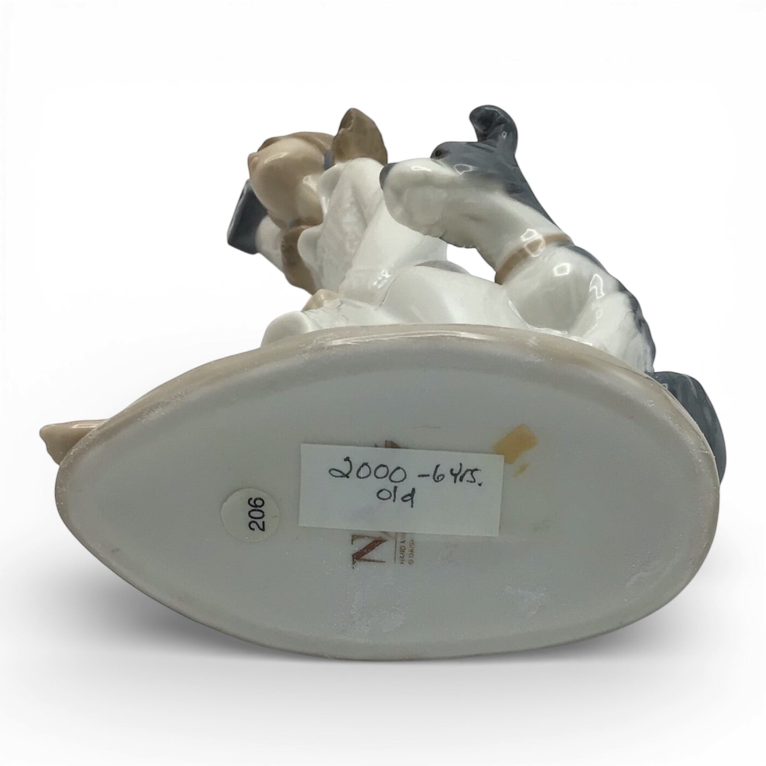 Camison Con Linterna 1111 Porcelain Figurine - NAO by Lladro Made in Spain