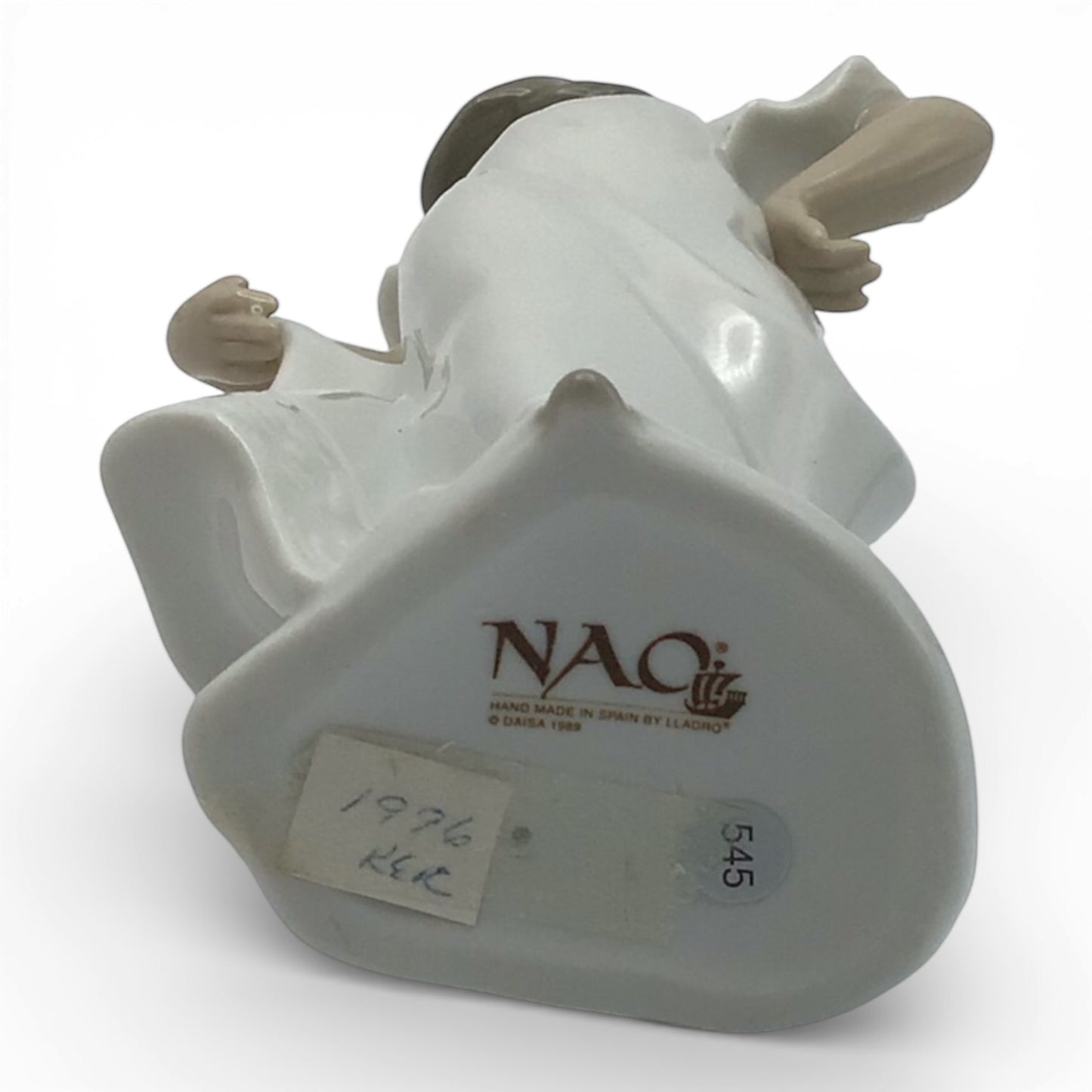 Camison Con Vuelo 1110 Porcelain Figurine - NAO by Lladro Made in Spain