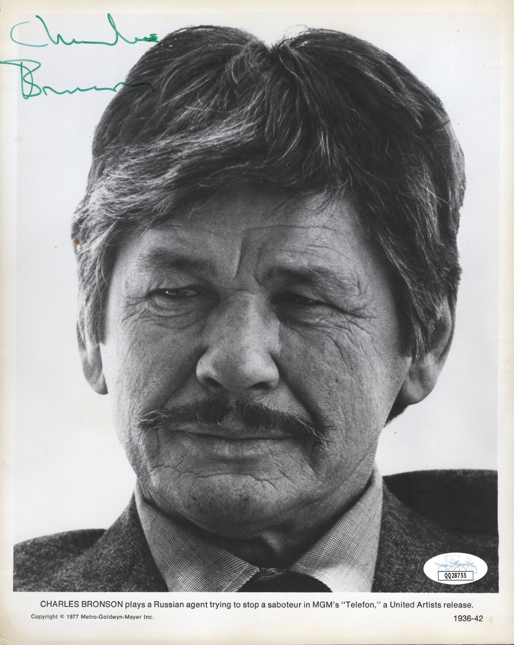 Charles Bronson Signed B&W Photo 8x10 JSA Certified Authentic QQ28755