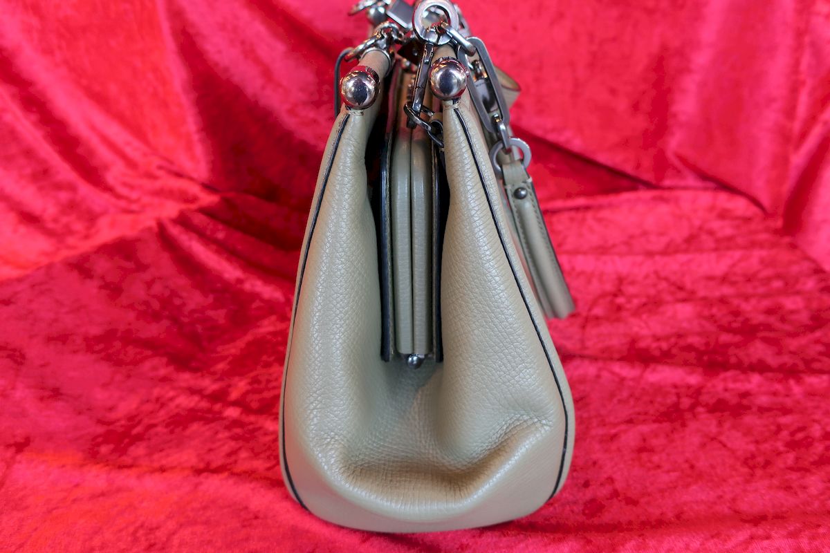 Coach - Authenticated Handbag - Metal Green for Women, Good Condition