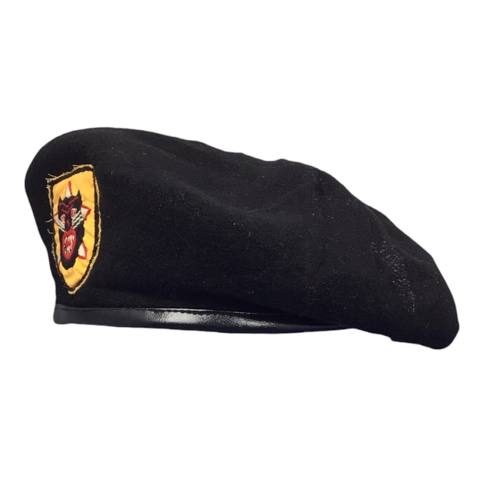 Complete U.S. Vietnam War M1 Helmet South Vietnamese Ranger (Biệt Động Quân) w/ Matching Beret
