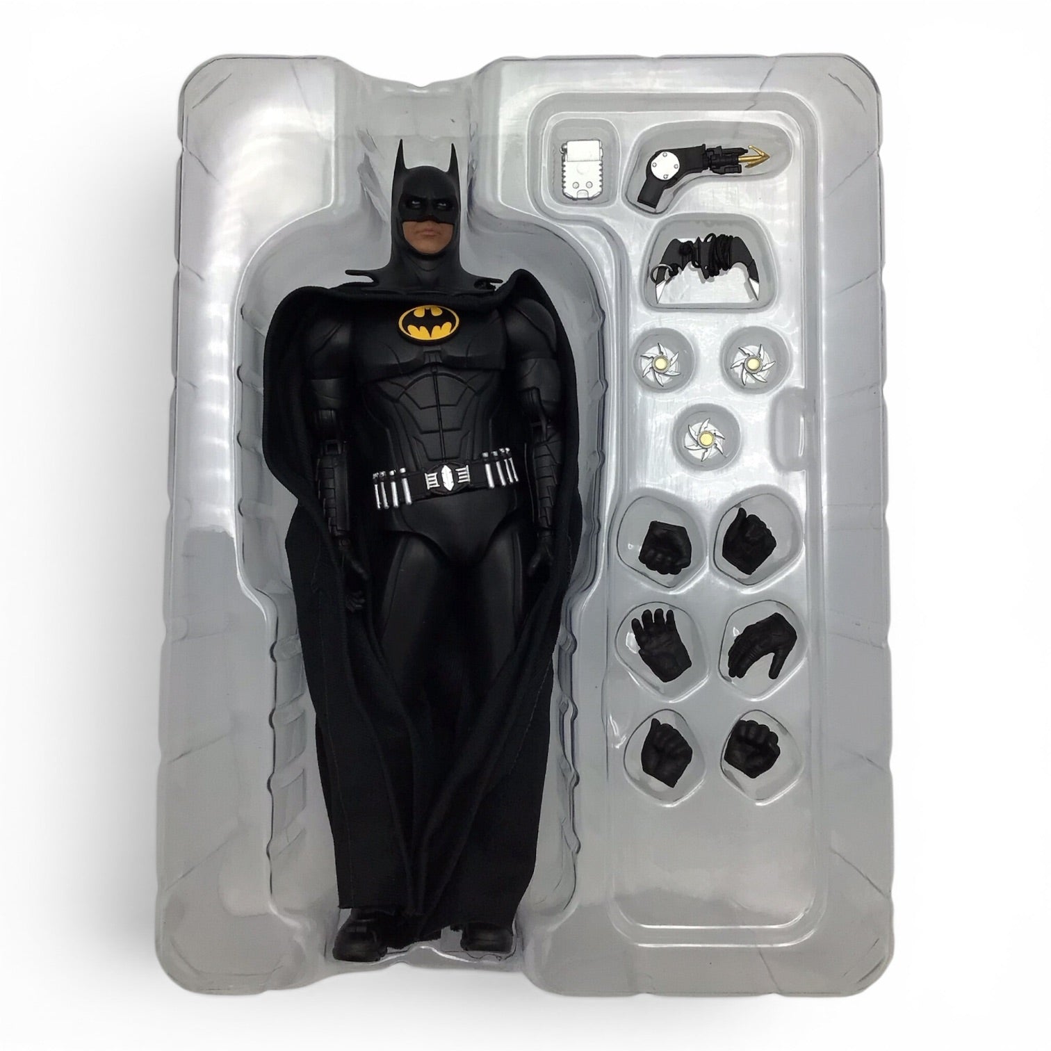 DC DAH-092 Batman Modern Suit Figure - The Flash 8ction Heroes