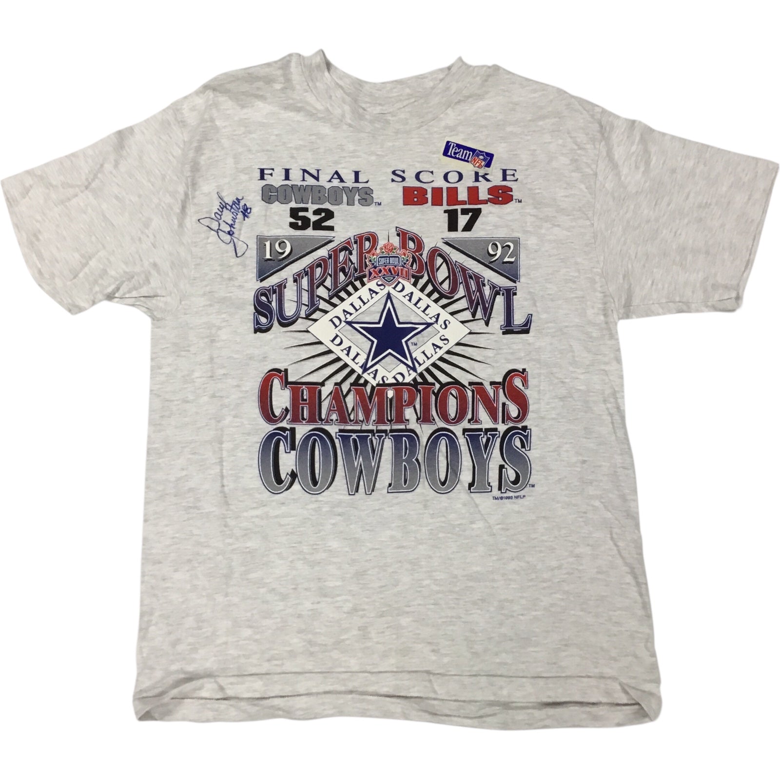 Dallas Cowboys Super Bowl Tee Shirt – Final Score 52–17 vs Bills Signed by Daryl Johnston #48
