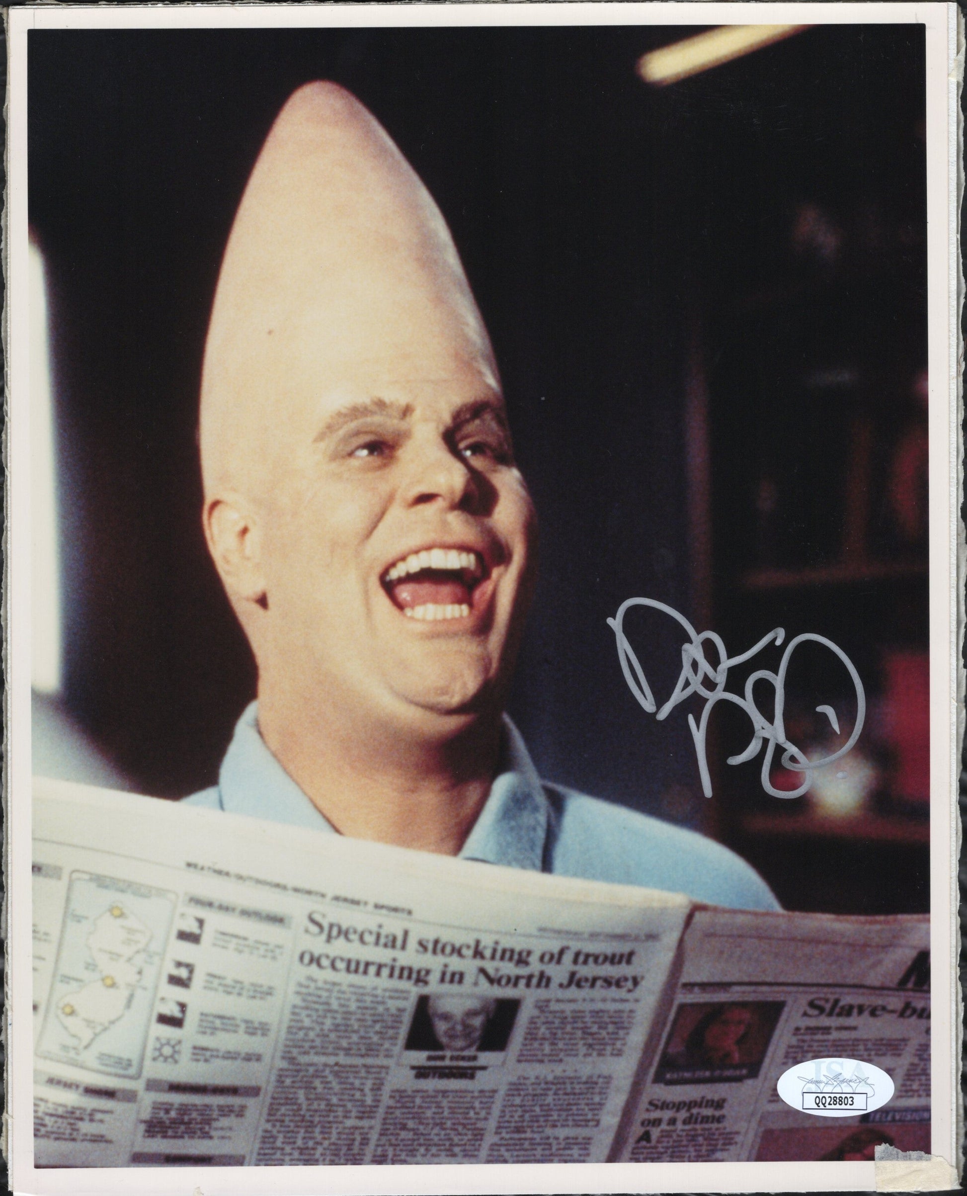 Dan Aykroyd Signed Photo 8x10 in Coneheads – JSA & PSA Authenticated