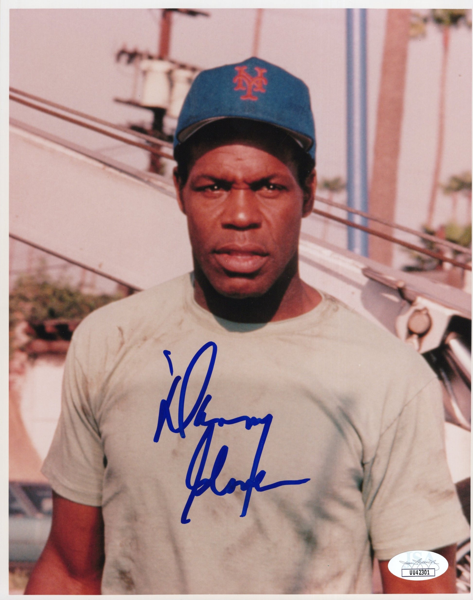 Danny Glover Signed Photo 8x10, Danny Glove Autograph in Lethal Weapon with NY Ball Cap, JSA and PSA Letter Double Certified Authentic UU42301