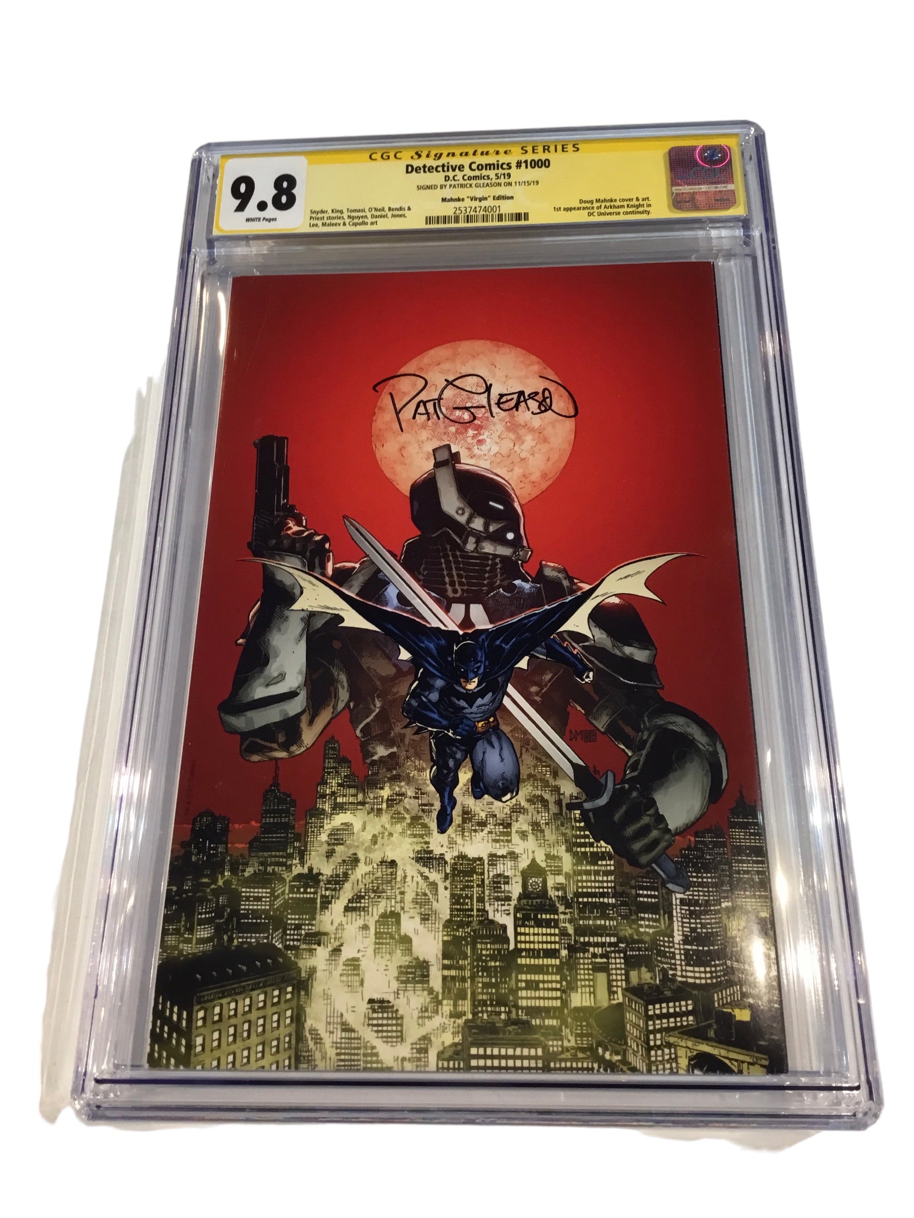 Detective Comics #1000 - CGC 9.8 Signature by Gleason - Mahnke Virgin Variant