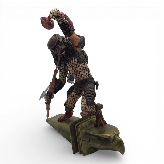 Diamond Select Predator 2 City Hunter 11" Statue