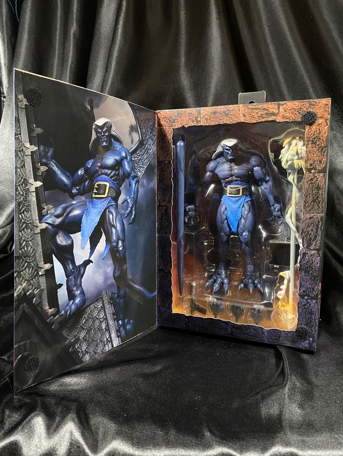 Disney's Gargoyles - Thailog Ultimate Action Figure