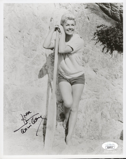 Doris Day Signed Photo 8x10, JSA Certified Authentic QQ28715