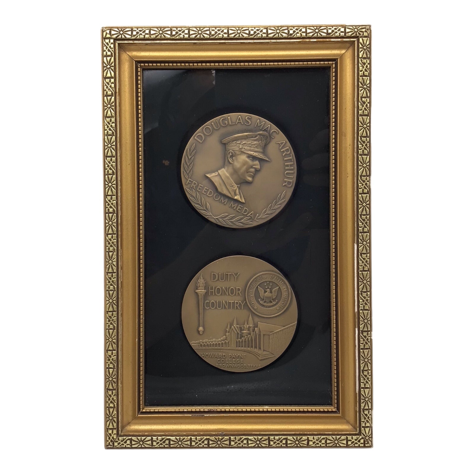 Douglas MacArthur Freedom Medal & Howard Payne Commemorative – Framed Display