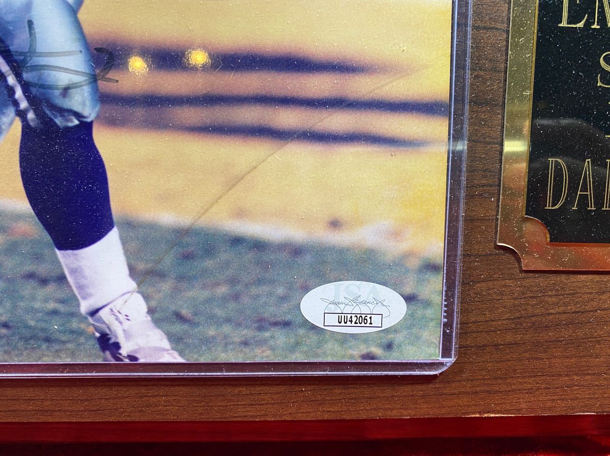 Emmitt Smith Autographed Photo 8x10 Plaque Cowboys JSA Certified