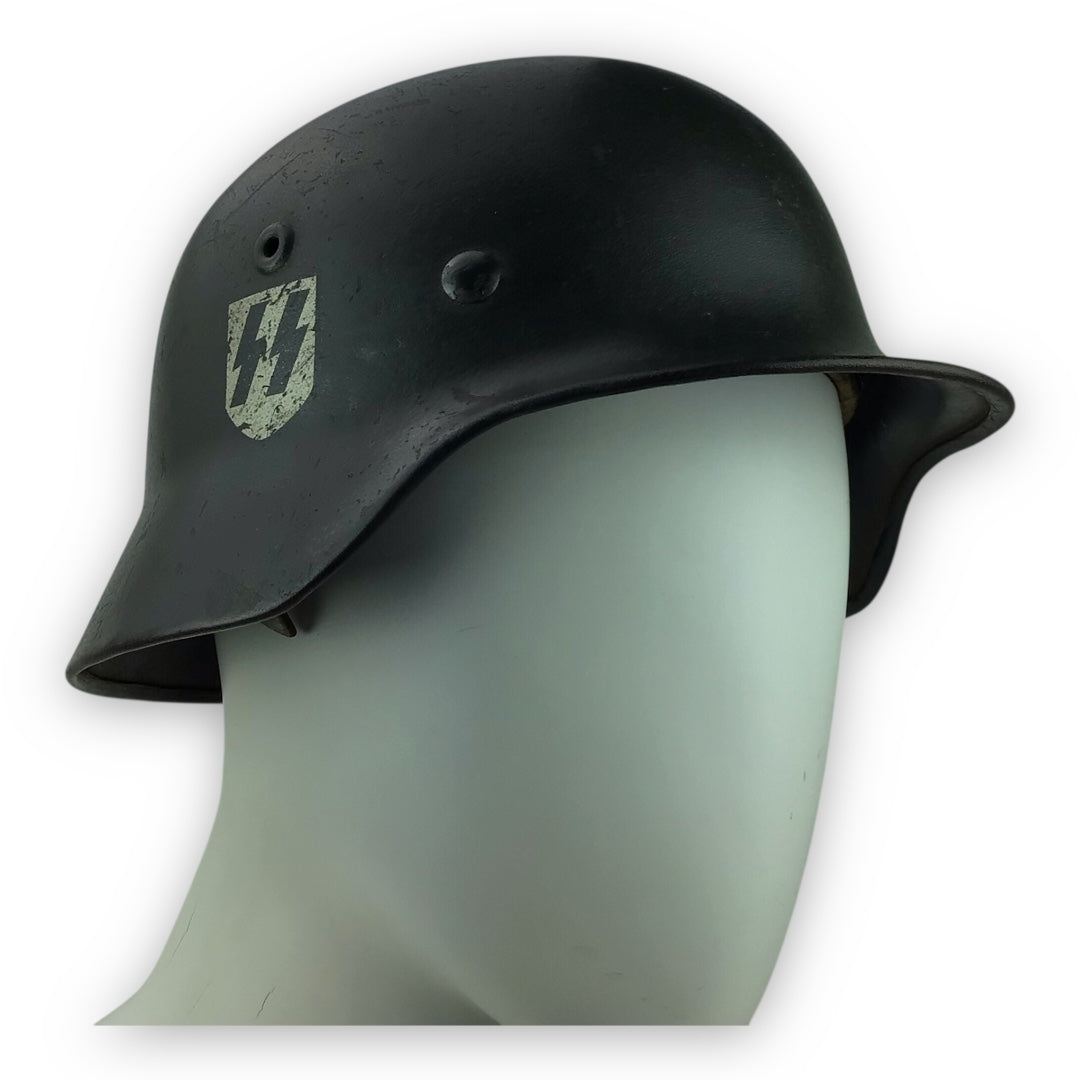 Exceptionally Rare German WW2 Waffen-SS M1935 Single Decal Combat Helmet - Named