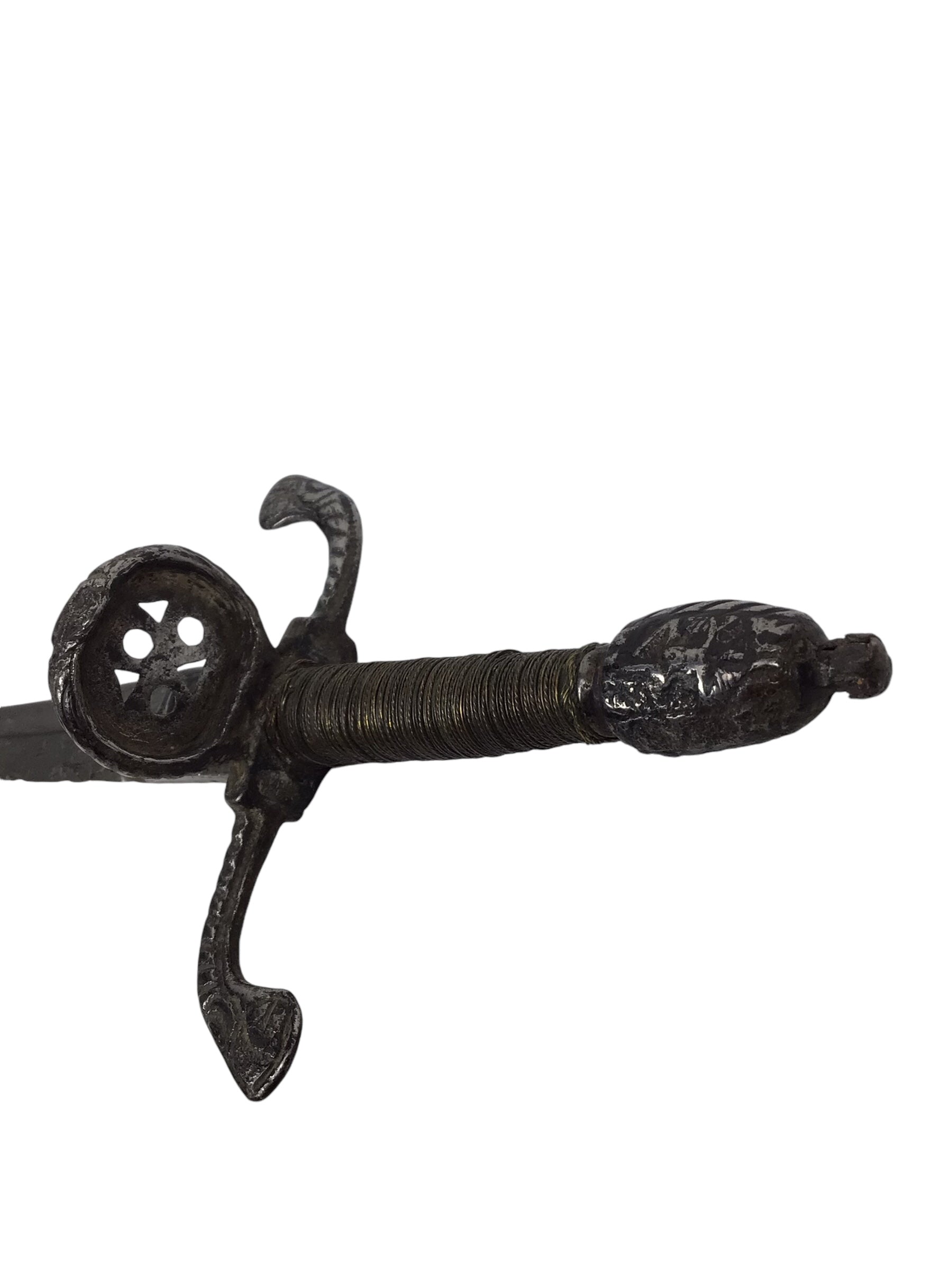 Exquisite 17th Century European Left-Handed Dagger – Combat & Collectible Artifact