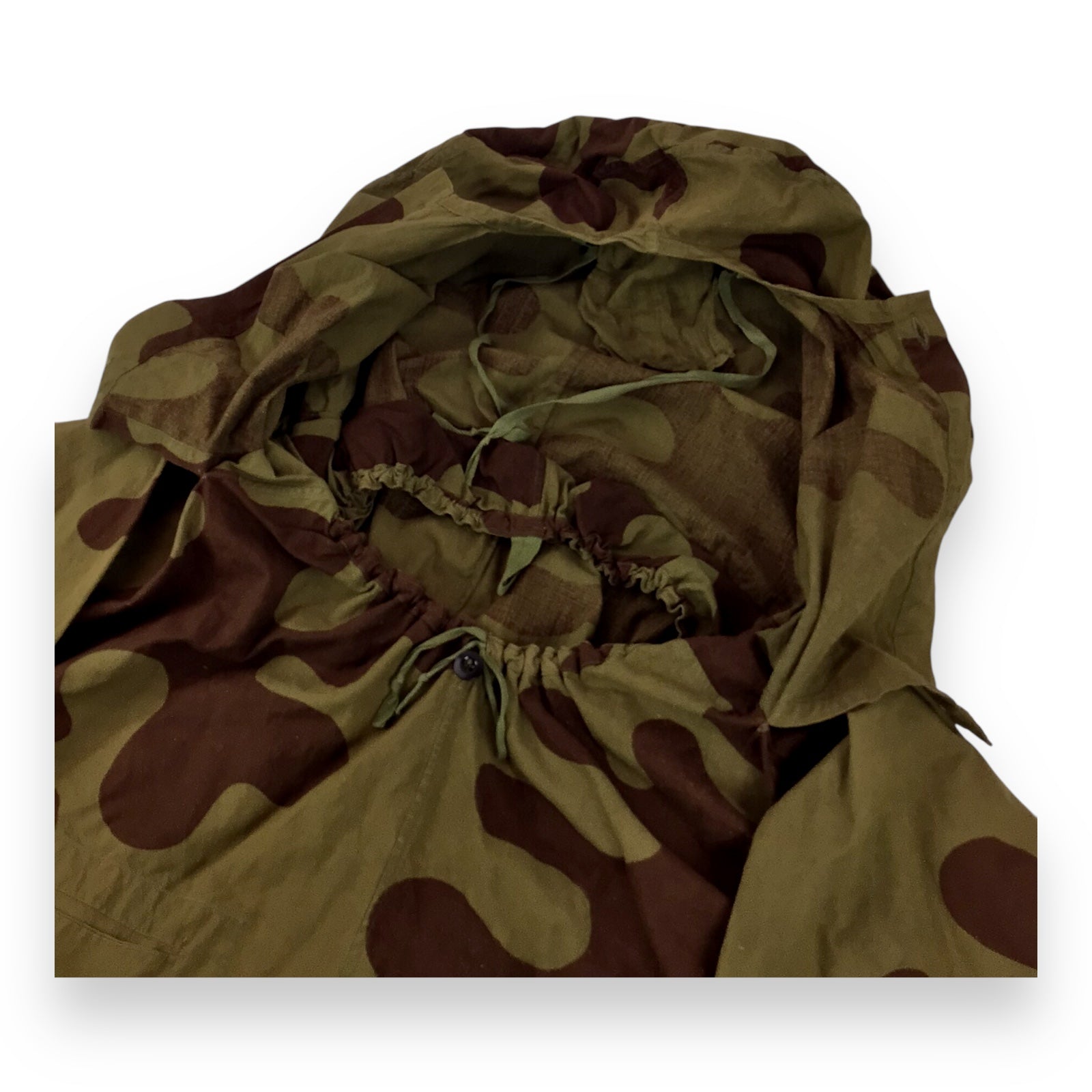 Extremely Rare WW2 Soviet Sniper Smock with Face Veil | Amoeba Camouflage | Museum Provenance