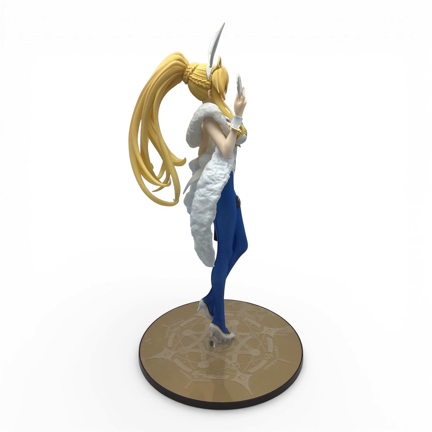 Fate/Grand Order Ruler Altria Pendragon 1/4 Scale Bunny Figure