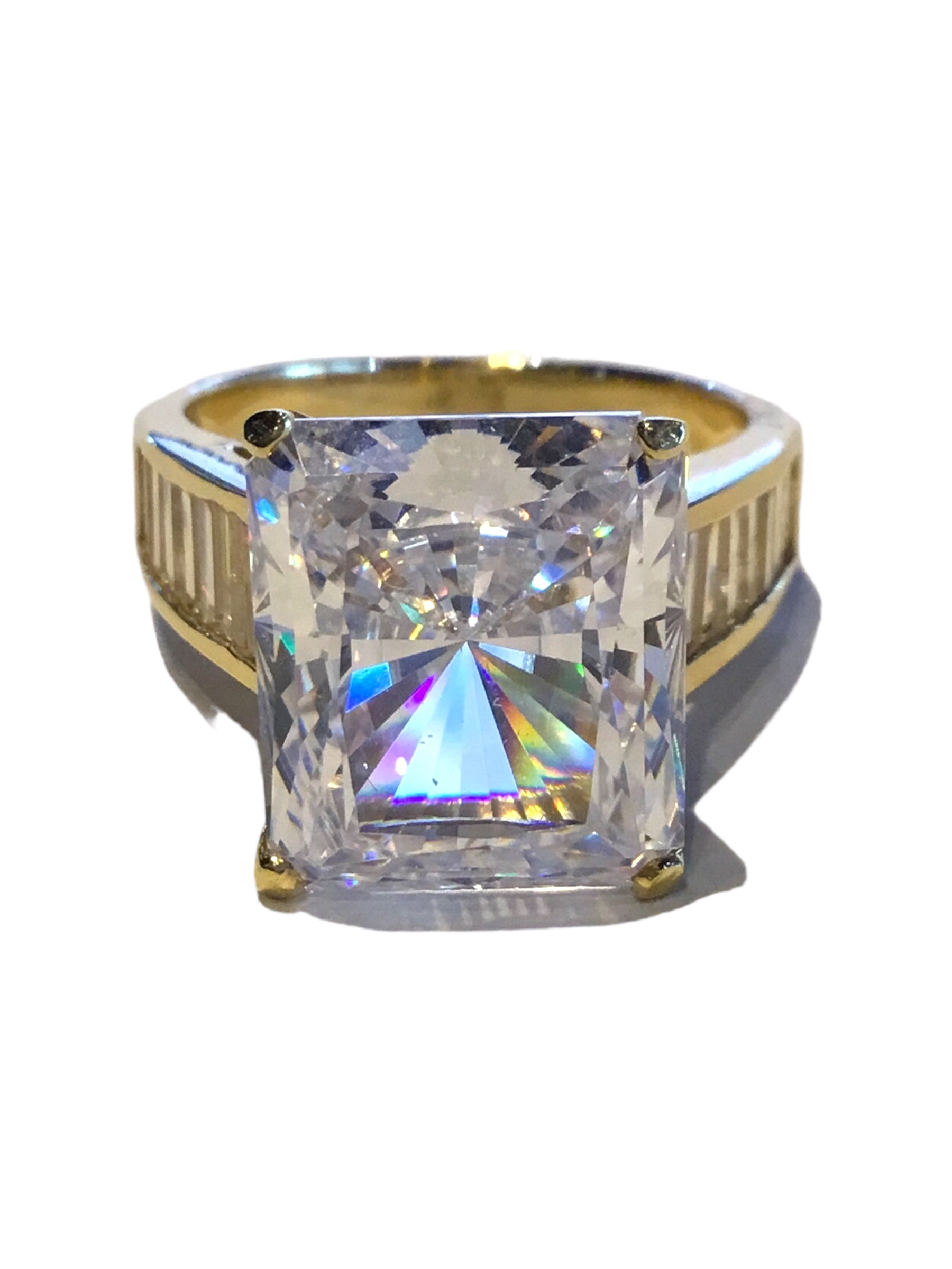 Faux Diamond Ring in 14K Gold Estate Large Diamond