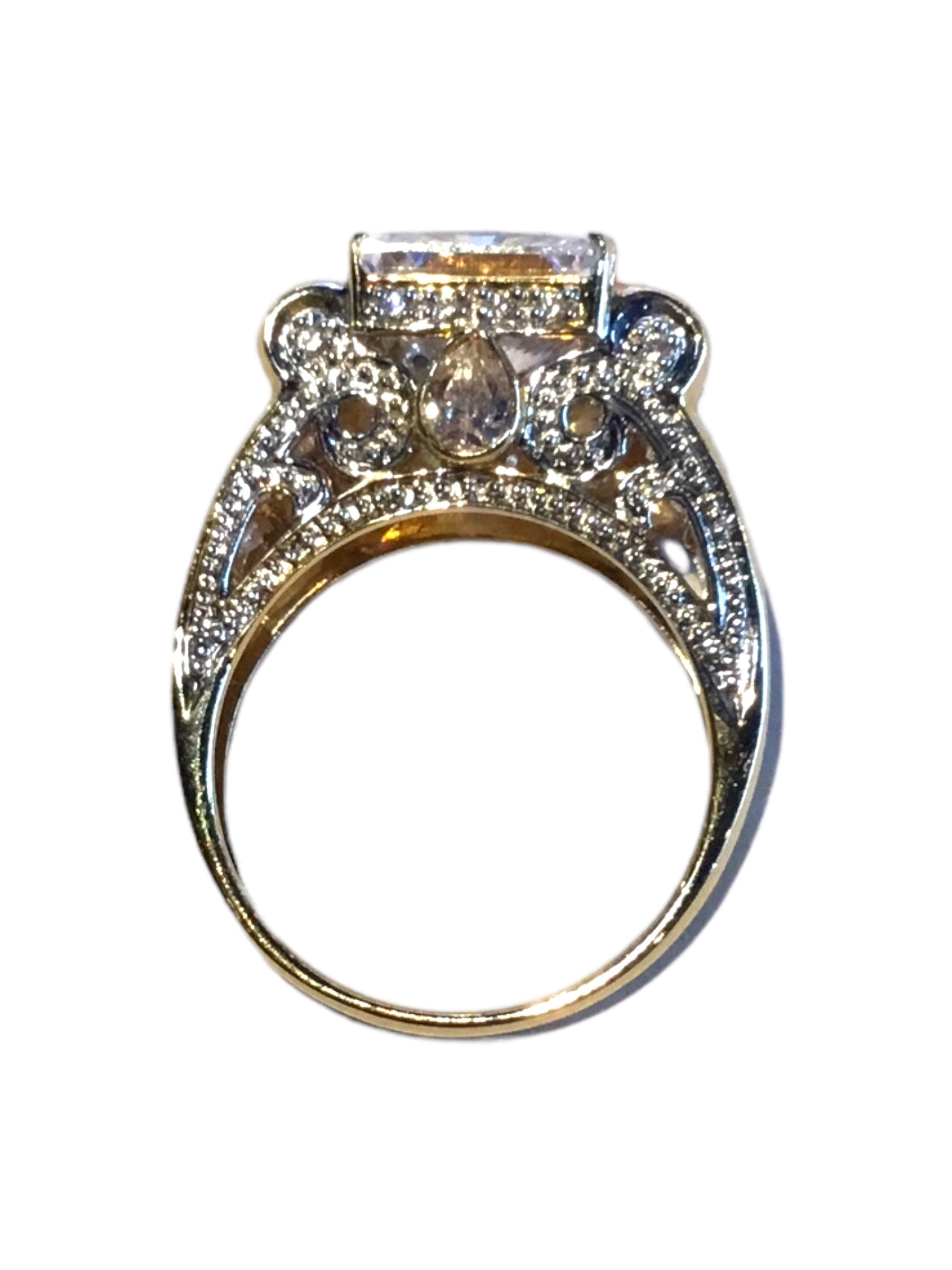 Faux Diamond Ring in 14K Gold Estate Medium Diamond high mount